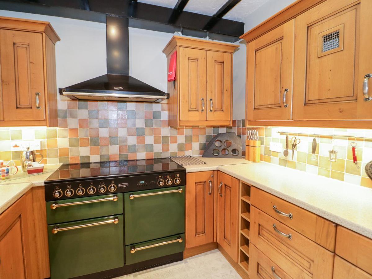 Arwel Villa Capel Garmon Екстериор снимка
